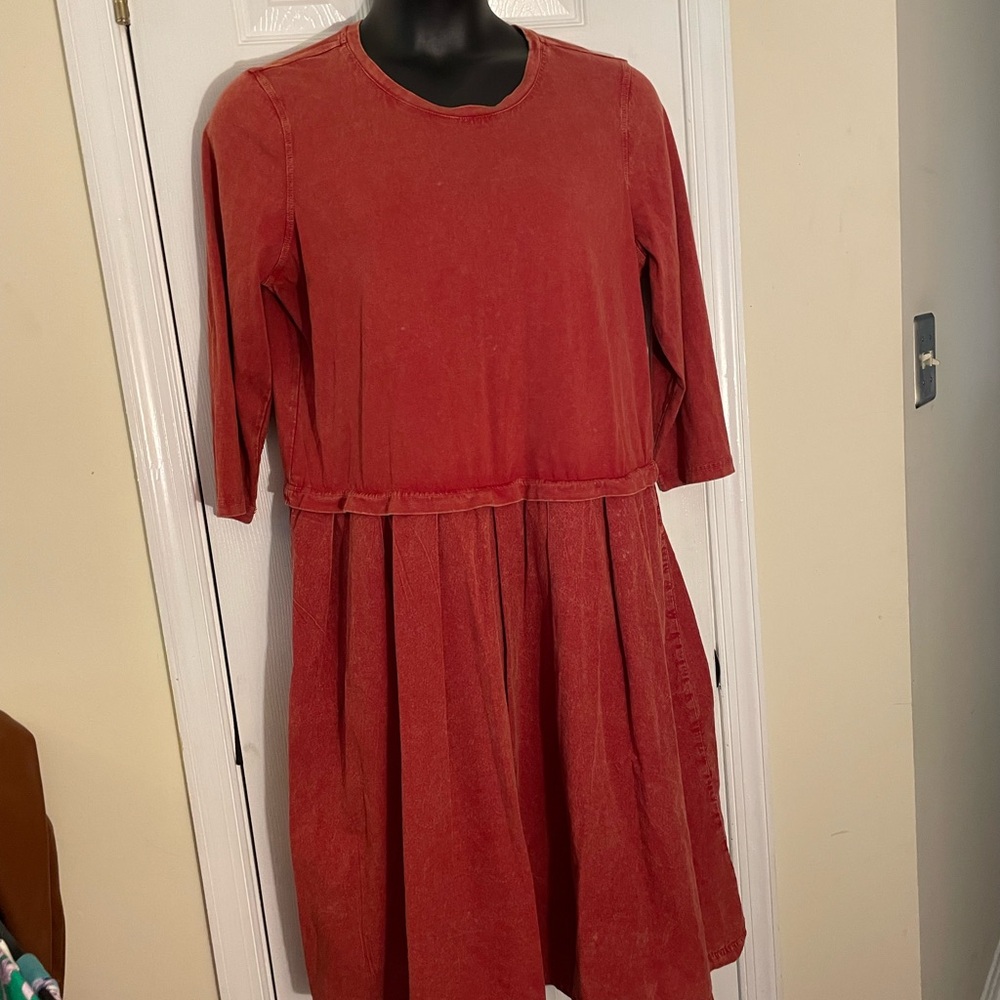 LOGO by Lori Goldstein Burnt Red Washed Midi dress L 25”X 43”